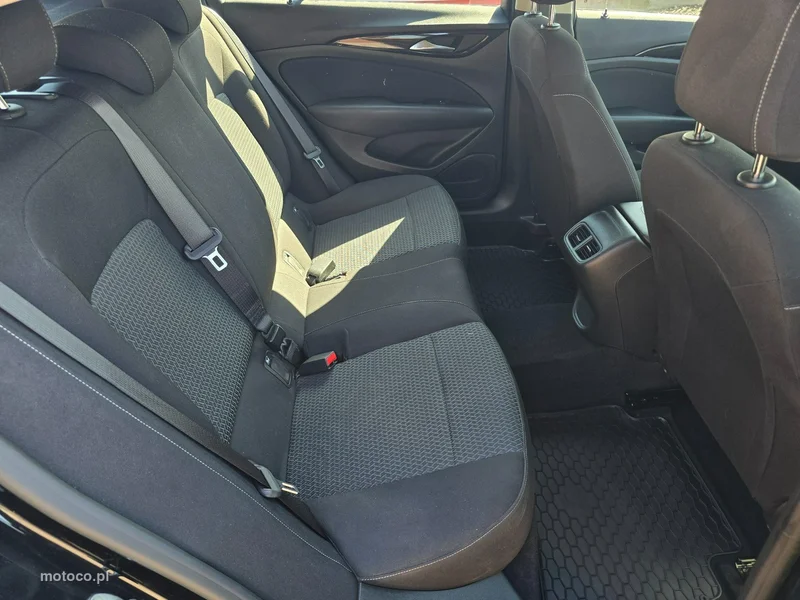 Opel Insignia B 15