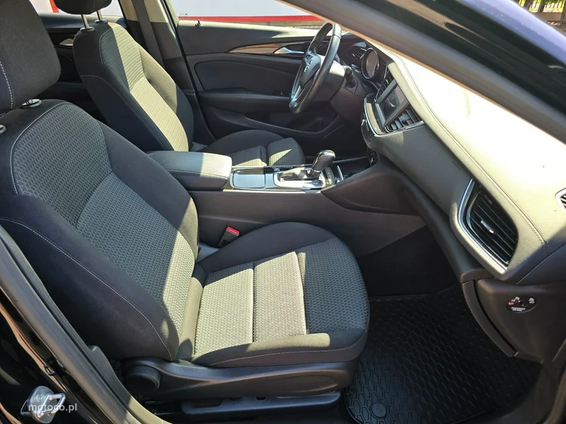 Opel Insignia B 16
