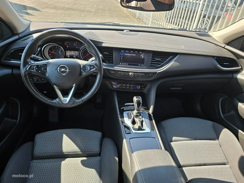 Opel Insignia B 9