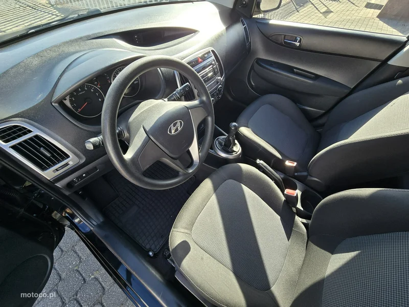 Hyundai i20 8
