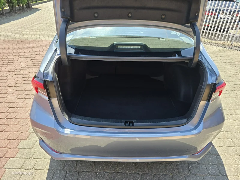 Toyota Corolla E210 27
