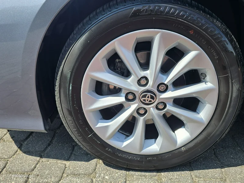 Toyota Corolla E210 29