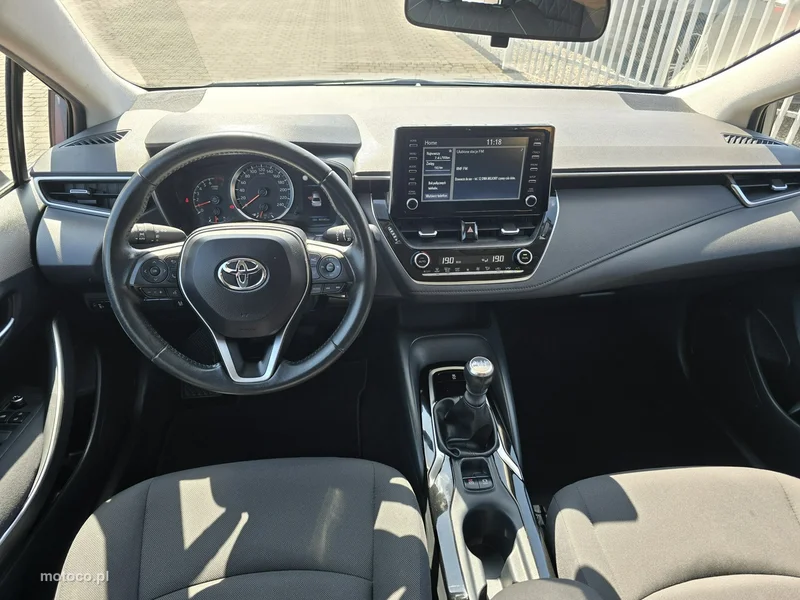Toyota Corolla E210 9