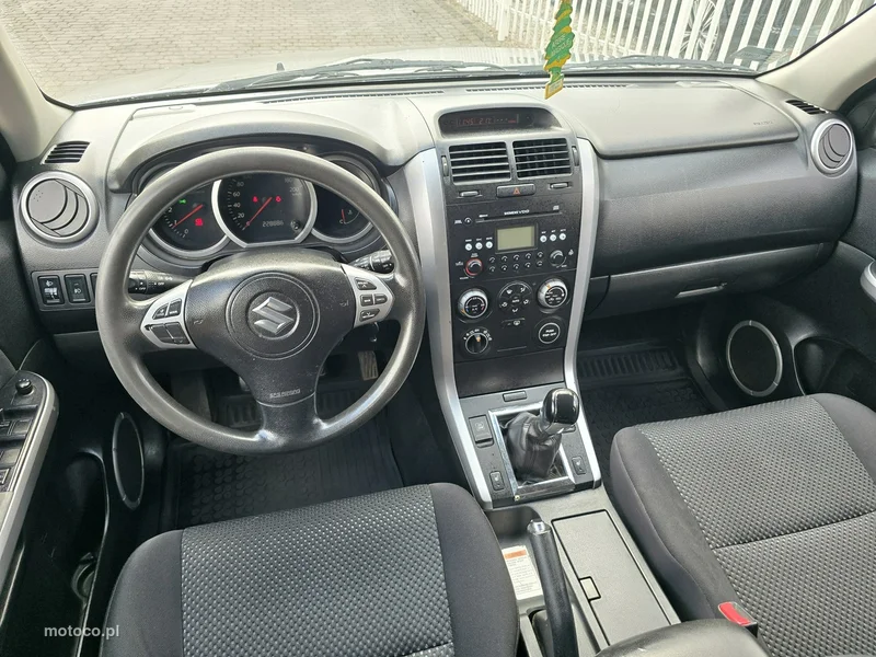 Suzuki Grand Vitara 9