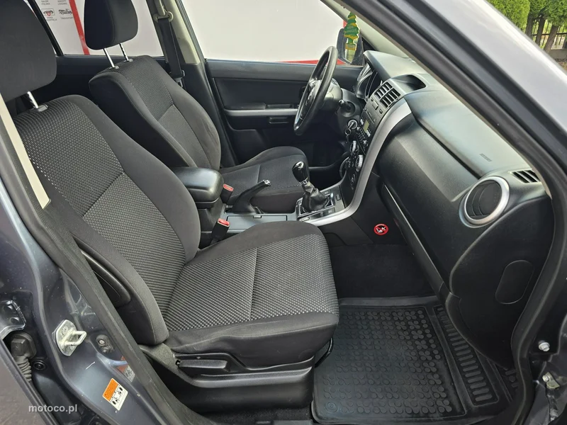 Suzuki Grand Vitara 10