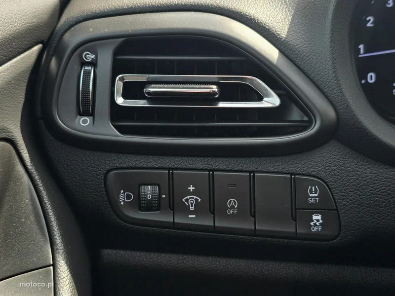 Hyundai i30 25