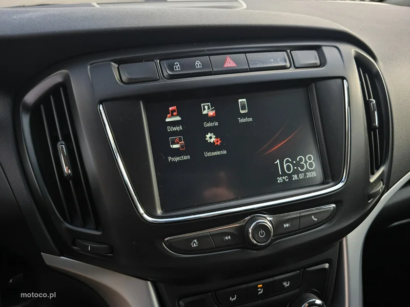 Opel Zafira C Tourer 23