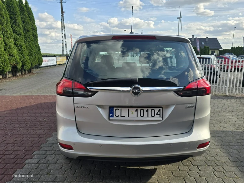 Opel Zafira C Tourer 6
