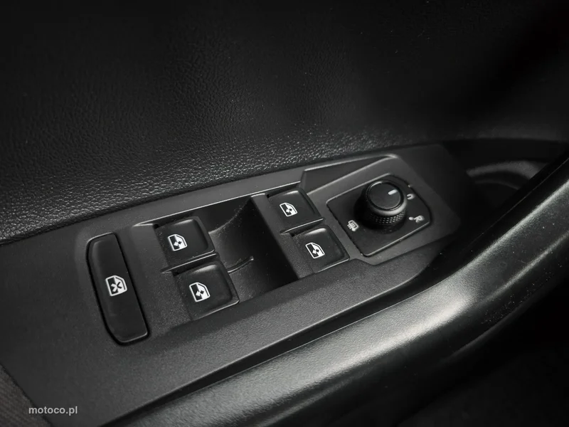 Volkswagen Polo VI AW 27