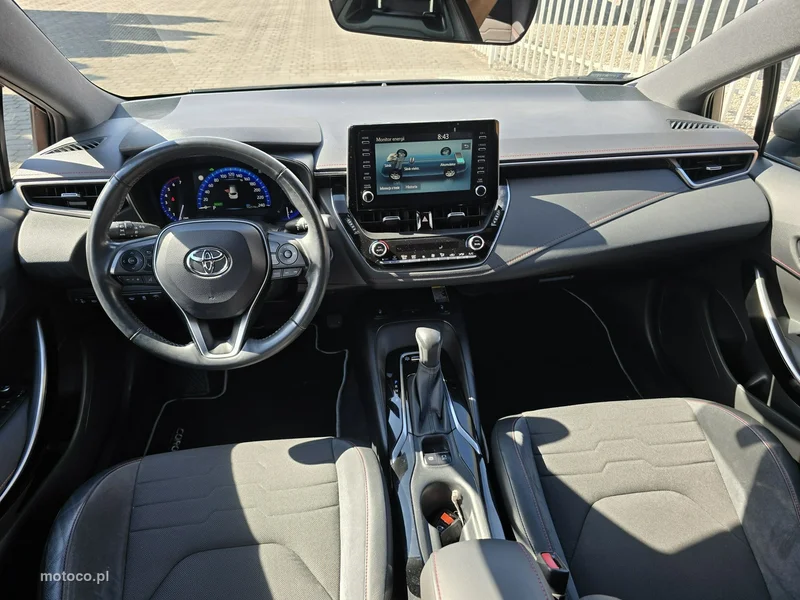 Toyota Corolla E210 10