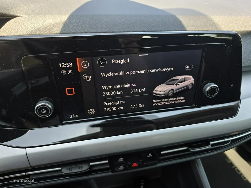 Volkswagen Golf VIII 27