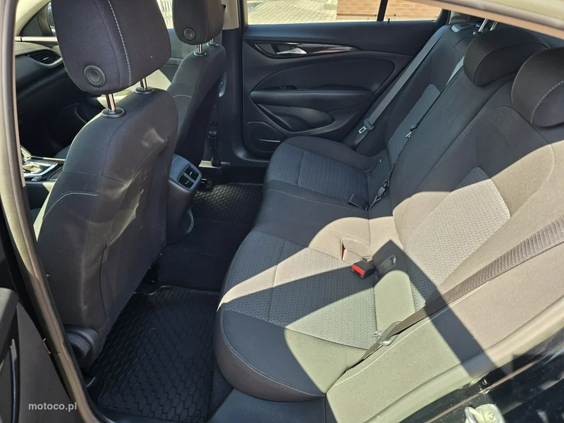 Opel Insignia B 15
