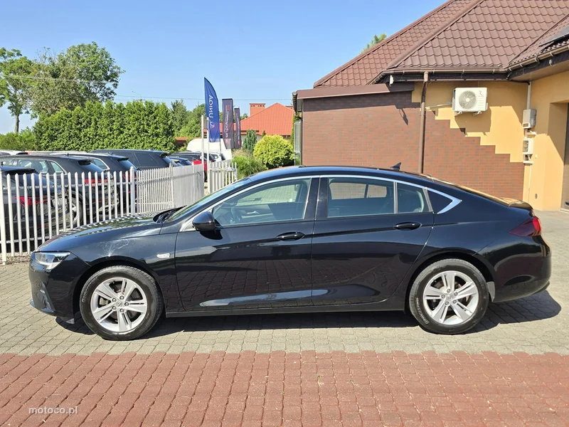 Opel Insignia B 9