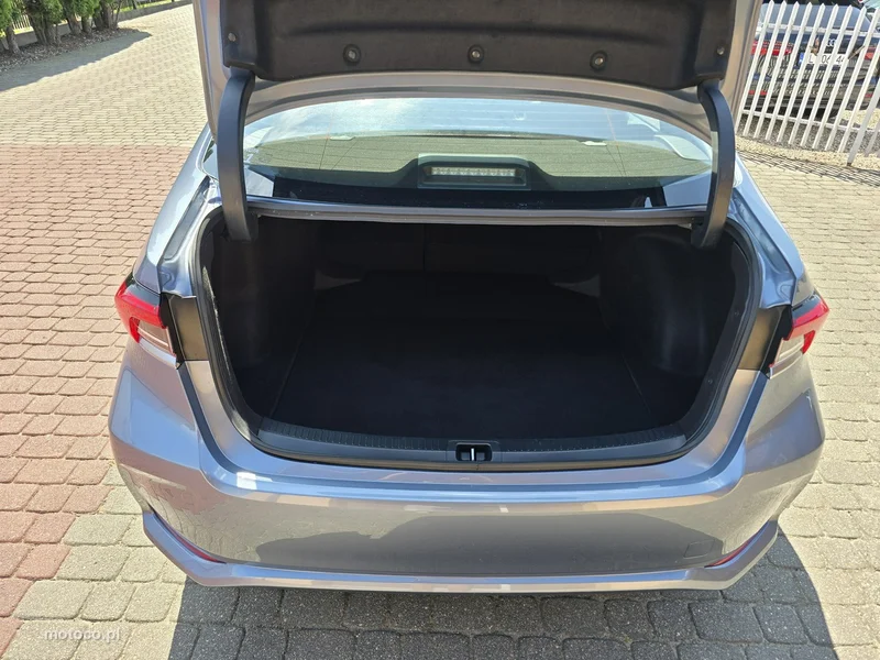 Toyota Corolla E210 28