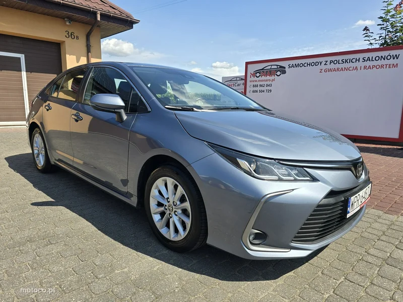 Toyota Corolla E210 4