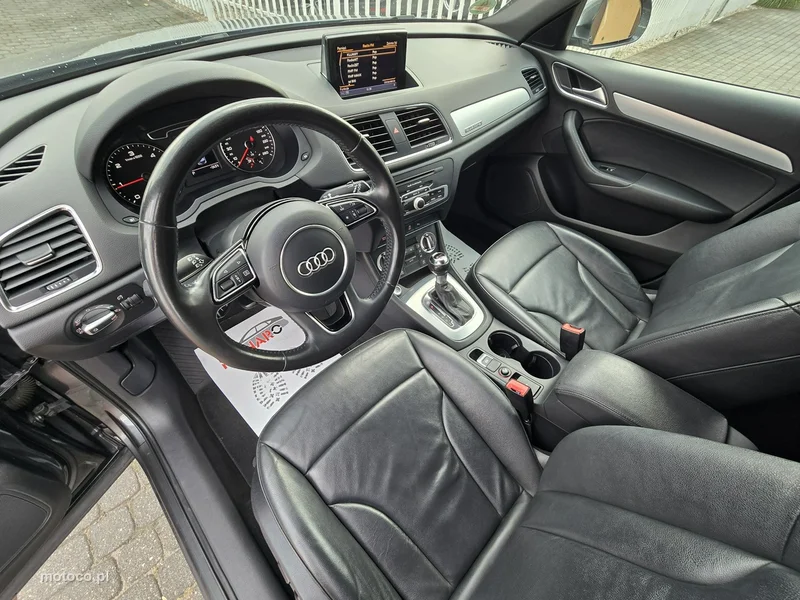 Audi Q3 8U 16