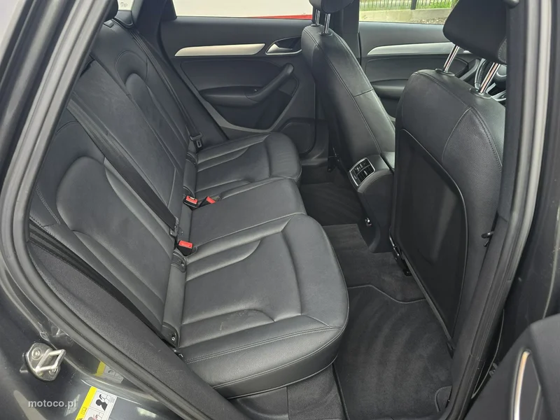 Audi Q3 8U 22
