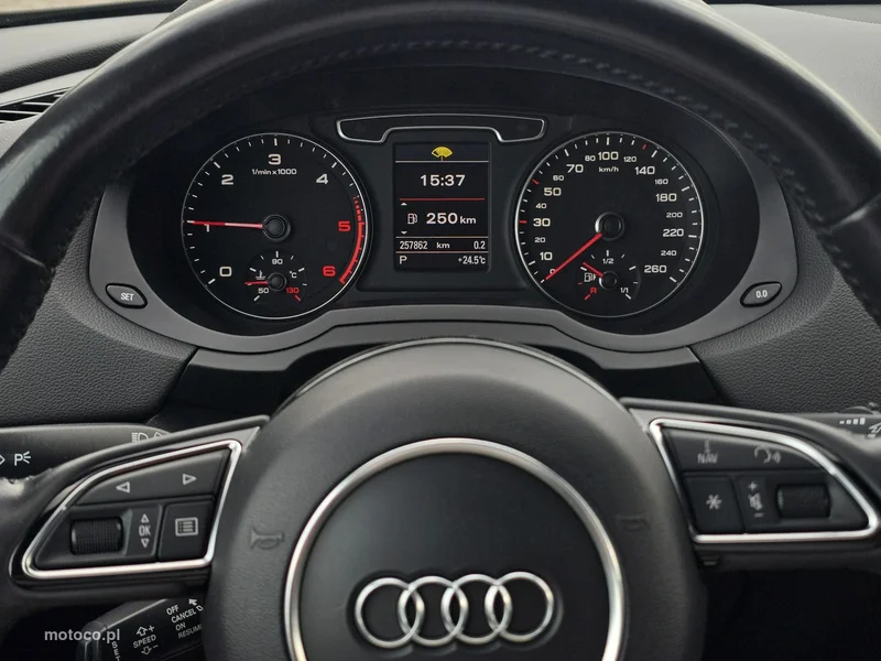Audi Q3 8U 32