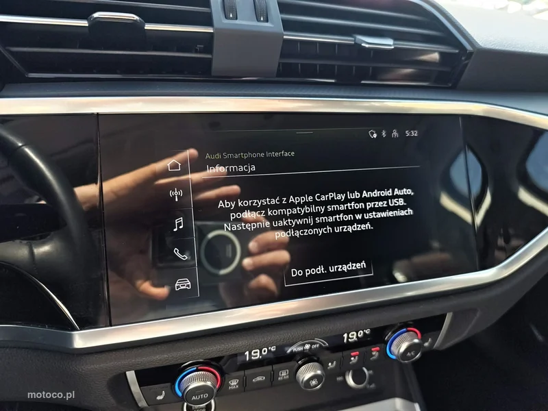 Audi Q3 F3 18