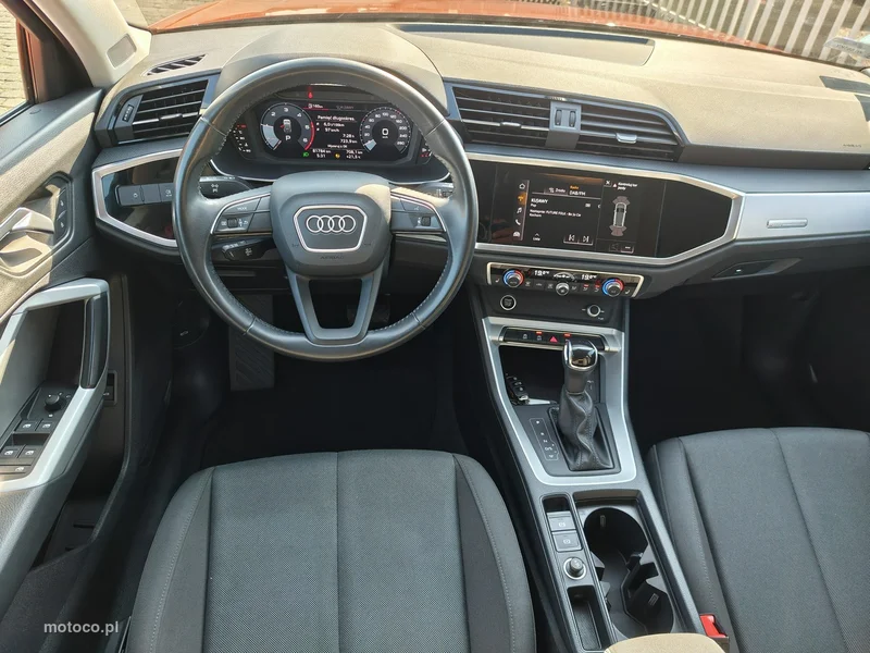 Audi Q3 F3 10