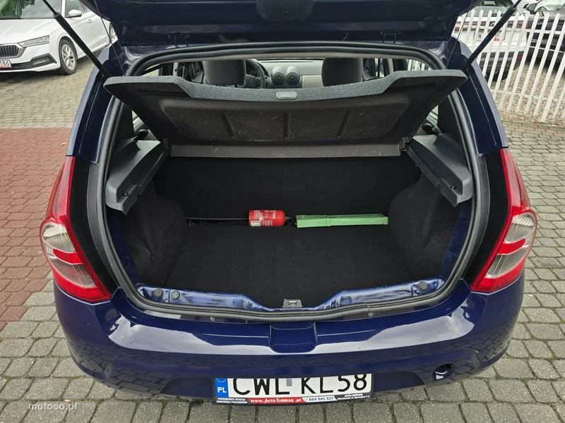 Dacia Sandero 15