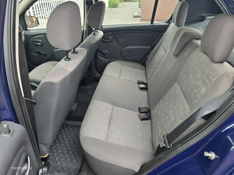 Dacia Sandero 8