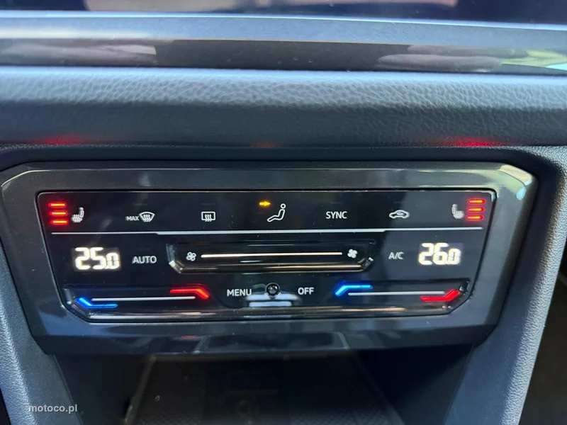 Volkswagen Tiguan AD 33