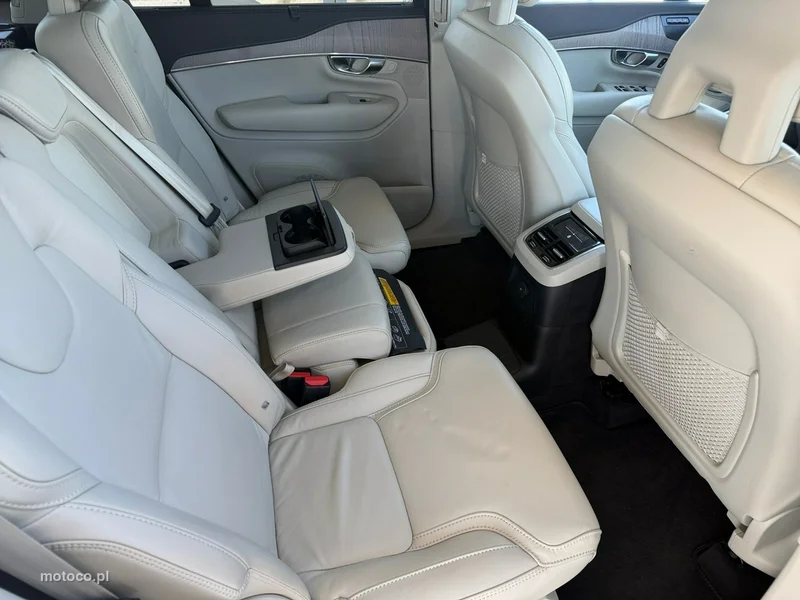 Volvo XC 90 31