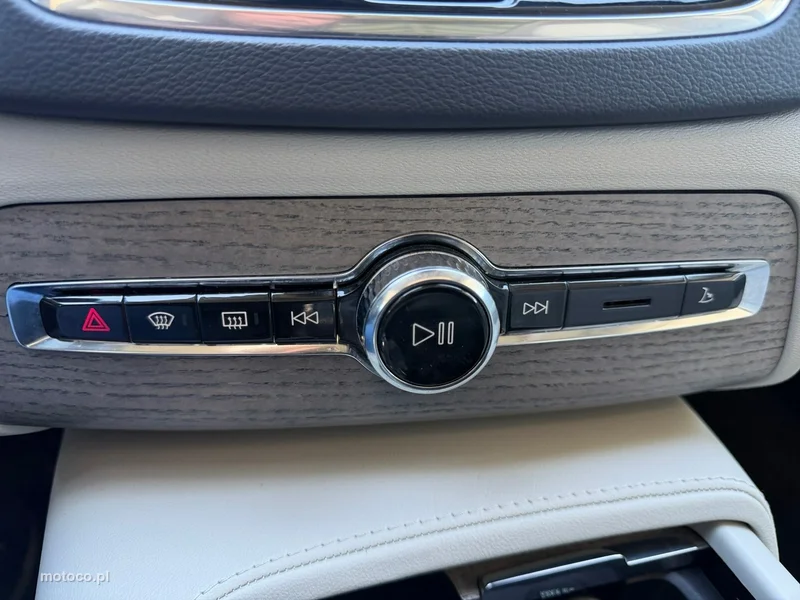 Volvo XC 90 36