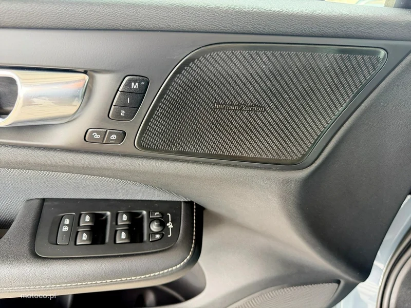 Volvo V60 22