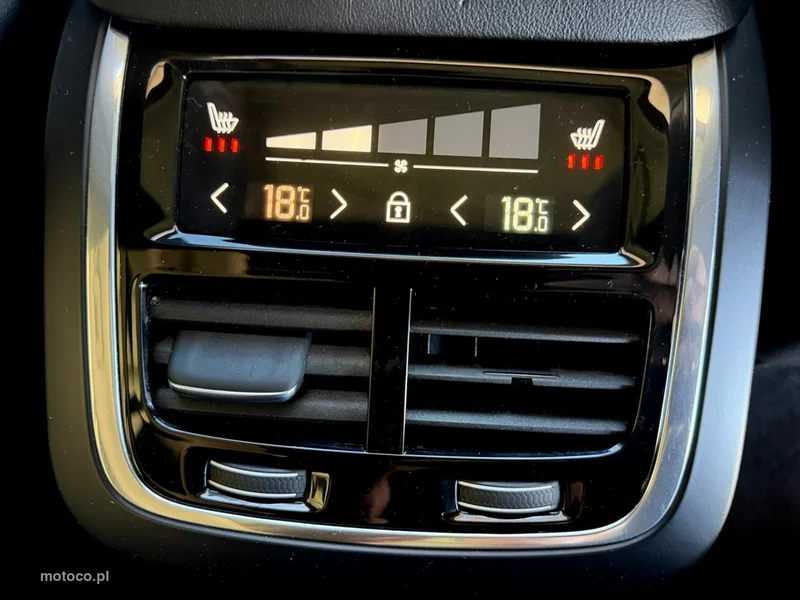 Volvo XC 90 32