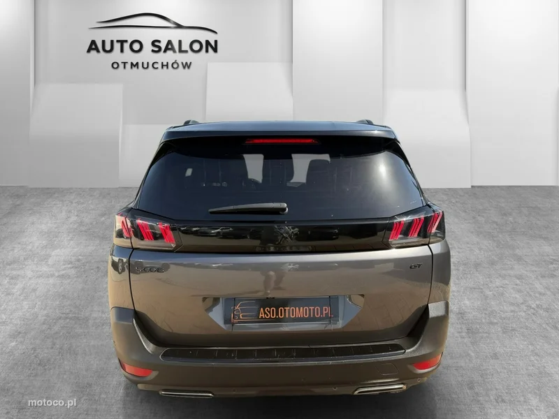 Peugeot 5008 6