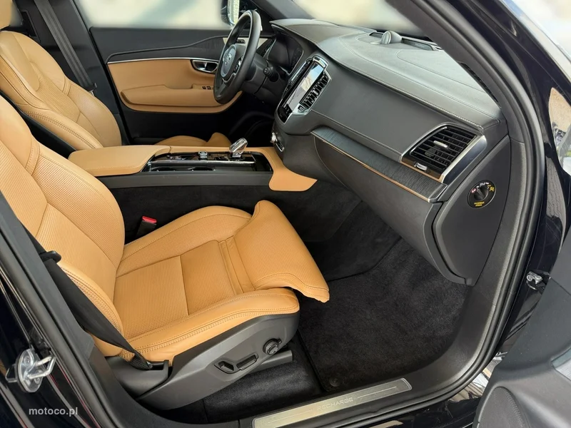 Volvo XC 90 24