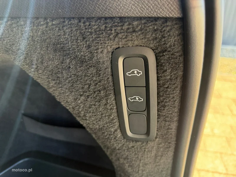 Volvo XC 90 12