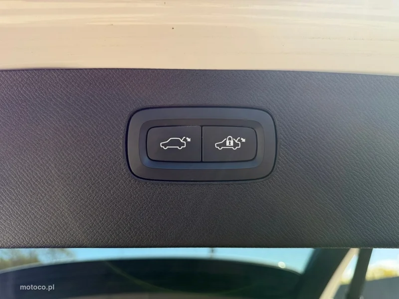 Volvo XC 90 13