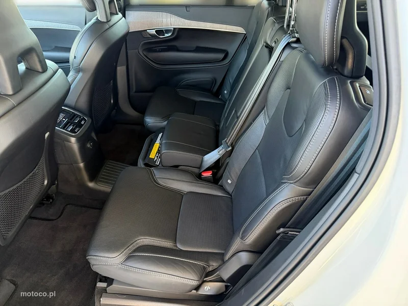Volvo XC 90 21