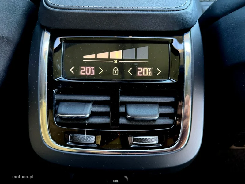 Volvo XC 90 28