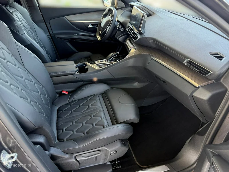Peugeot 5008 21