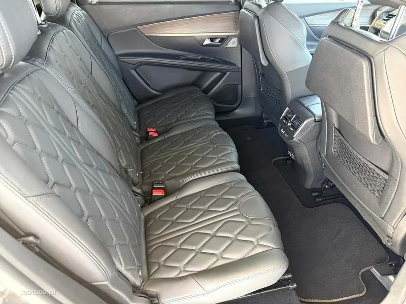 Peugeot 5008 23