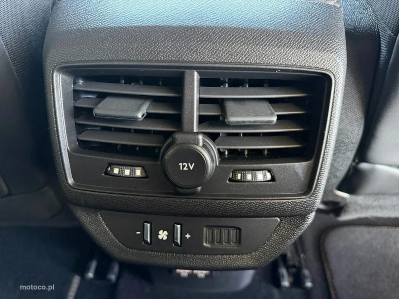 Peugeot 5008 25