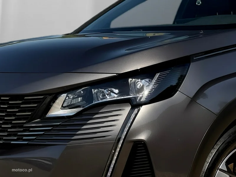 Peugeot 5008 9