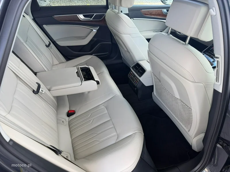 Audi A6 C8 29