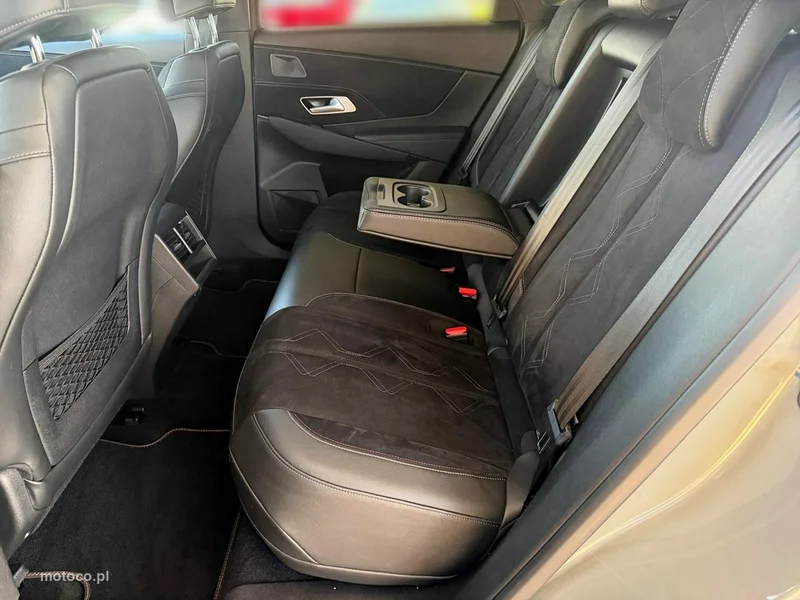DS Automobiles DS 7 Crossback 21