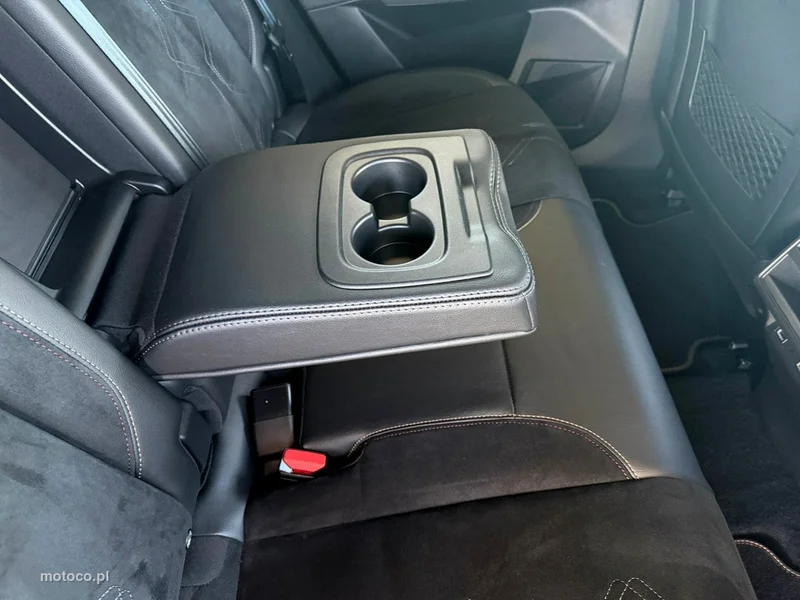 DS Automobiles DS 7 Crossback 24