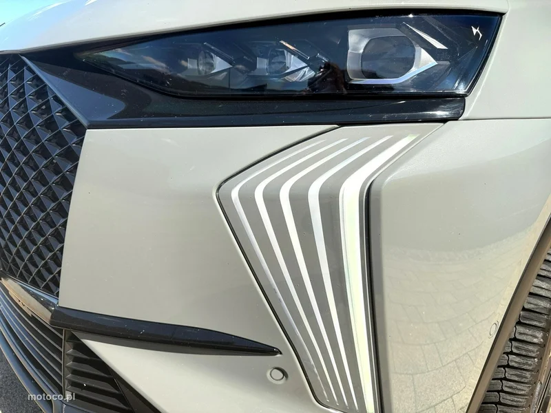 DS Automobiles DS 7 Crossback 9