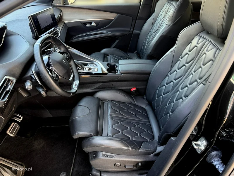 Peugeot 5008 16