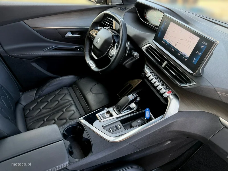 Peugeot 5008 25