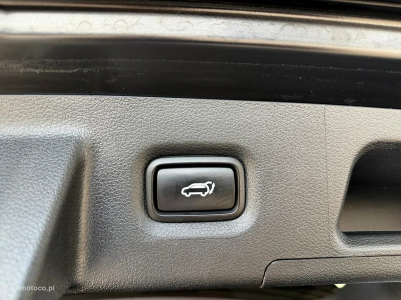 Hyundai SANTA FE 11