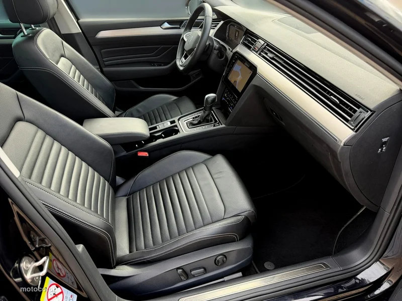 Volkswagen Passat B8 24