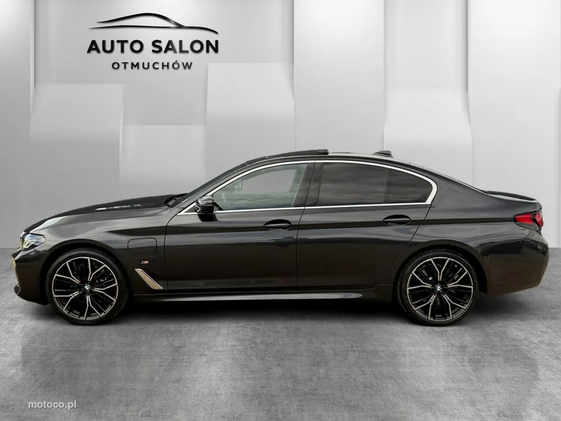 BMW Seria 5 G30 530 8